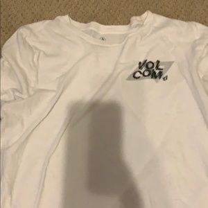 volcom tee